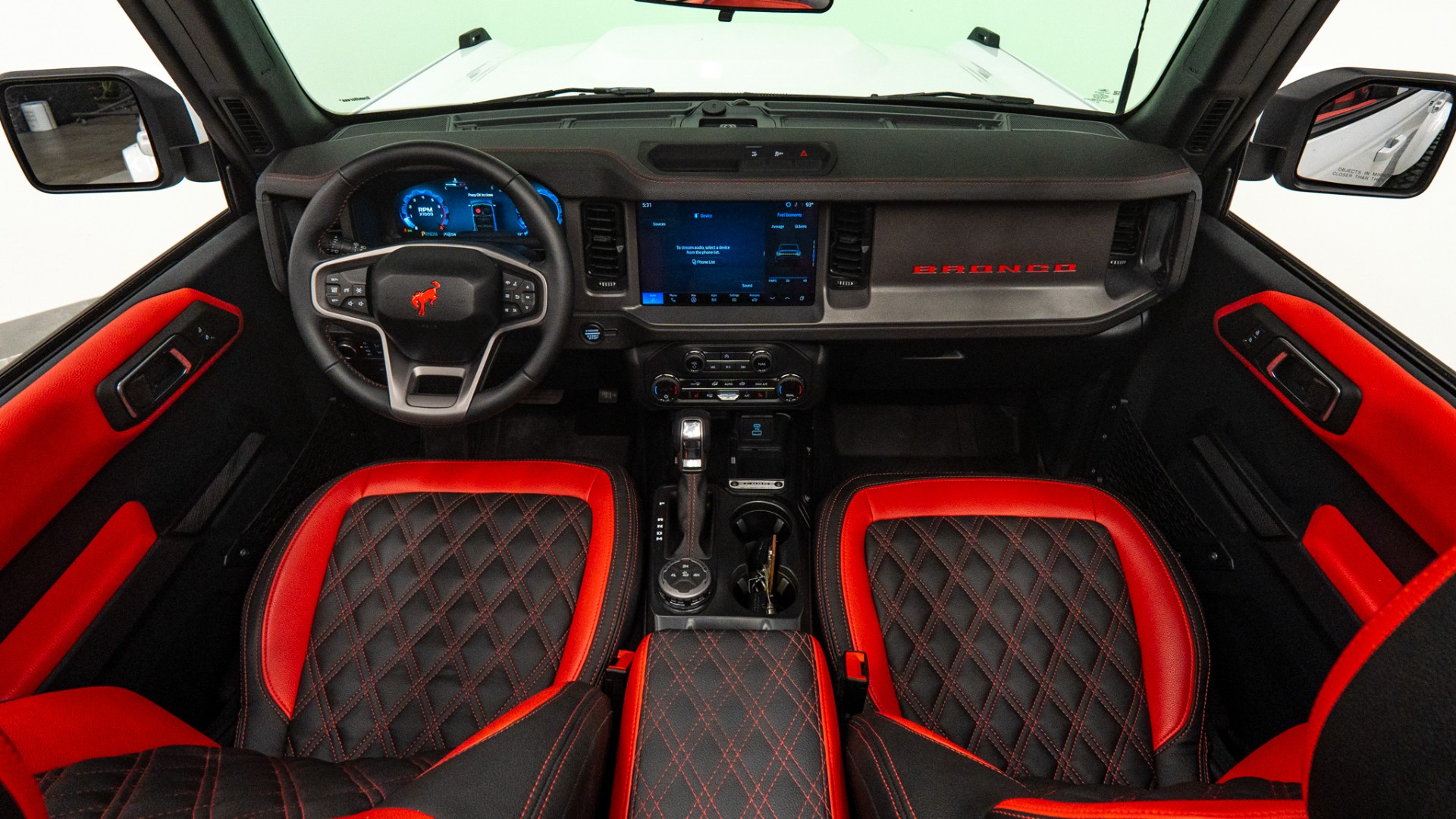 ford bronco 4-door 2025 1FMDE7BH1SLB46550 image